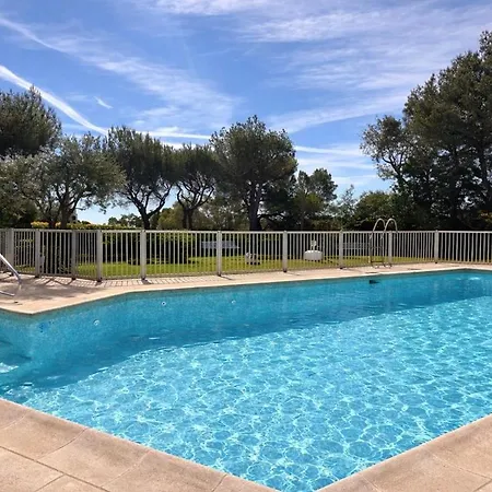 Avec Piscine A 100 M De La Daire
