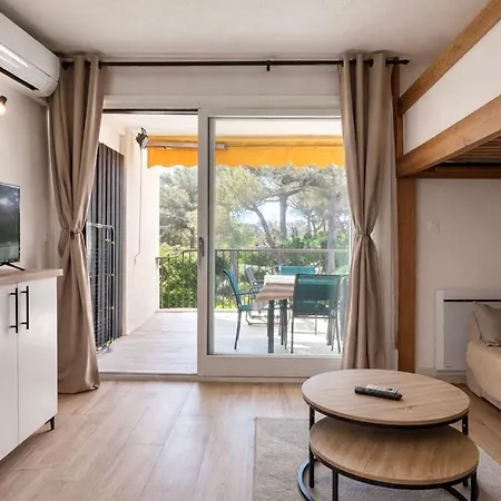 Apartman Avec Piscine A 100 M De La Fréjus